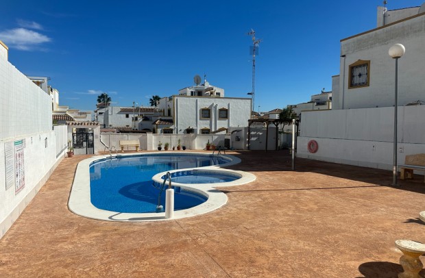 Resale - Townhouse - Orihuela - Entre Naranjos Vistabella