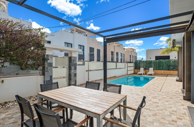 Reventa - Villa Detached - Ciudad Quesada