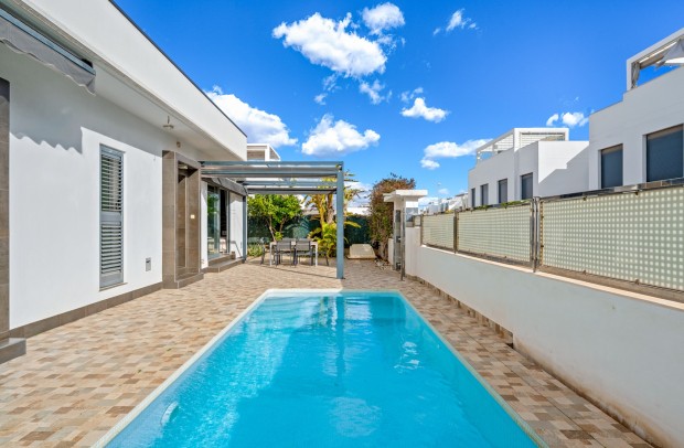 Reventa - Villa Detached - Ciudad Quesada