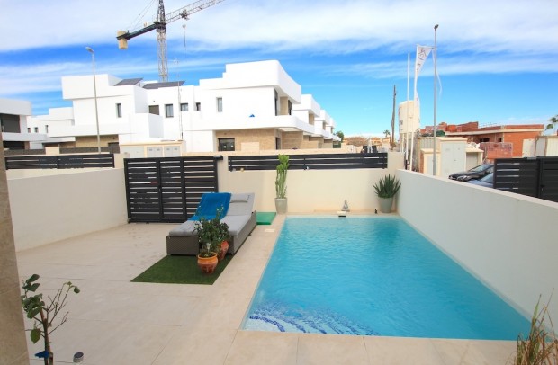 Resale - Villa Detached - Los Montesinos - Los Montesinos - La Herrada