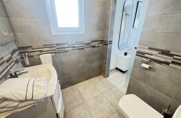 Reventa - Villa Detached - Blue Lagoon