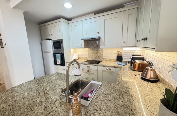 Resale - Apartment - Cabo Roig