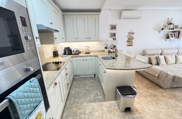 Resale - Apartment - Cabo Roig