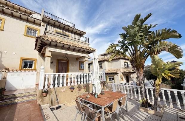 Resale - Town house - Villamartin - Villamartín