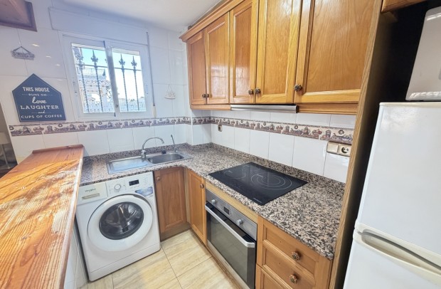 Resale - Town house - Villamartin - Villamartín