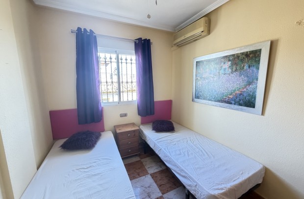 Resale - Town house - Villamartin - Villamartín