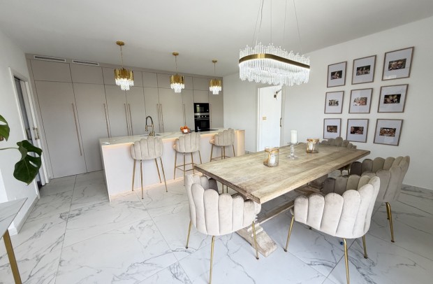 Resale - Villa Detached - Villamartin - Villamartín