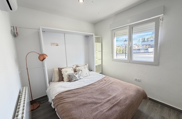 Resale - Villa Detached - Villamartin - Villamartín