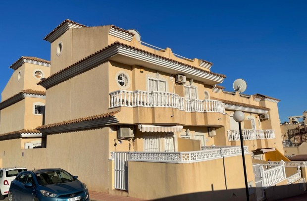 Resale - Townhouse - Villamartin - Villamartín