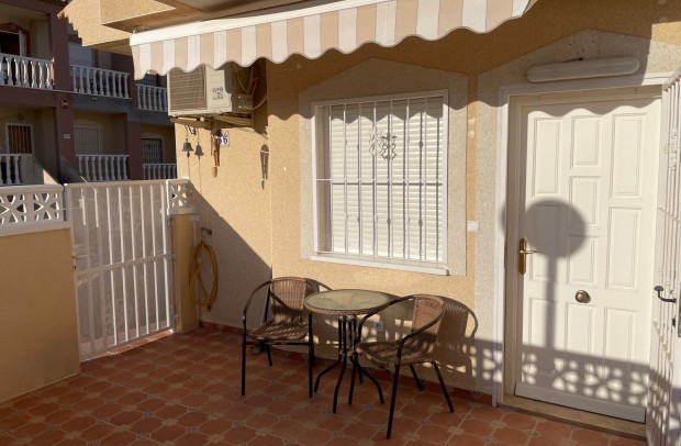 Resale - Townhouse - Villamartin - Villamartín