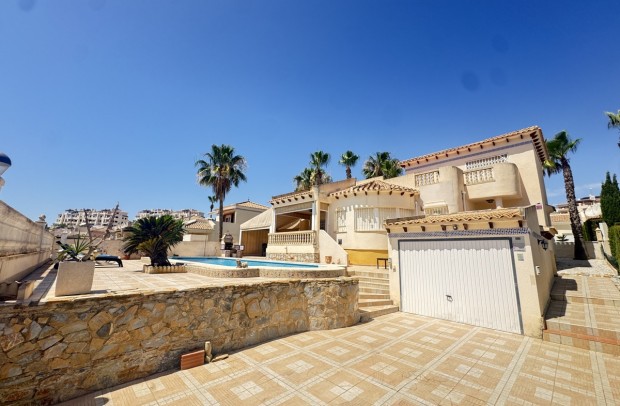 Resale - Villa Detached - Las Ramblas Golf