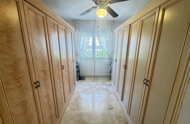 Resale - Villa Detached - Las Ramblas Golf