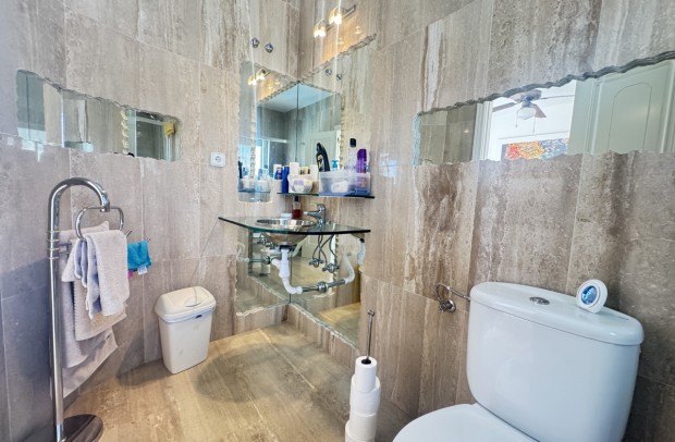 Resale - Villa Detached - Las Ramblas Golf