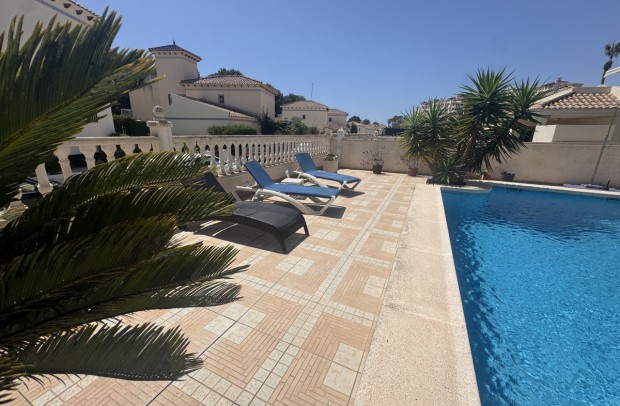 Resale - Villa Detached - Las Ramblas Golf