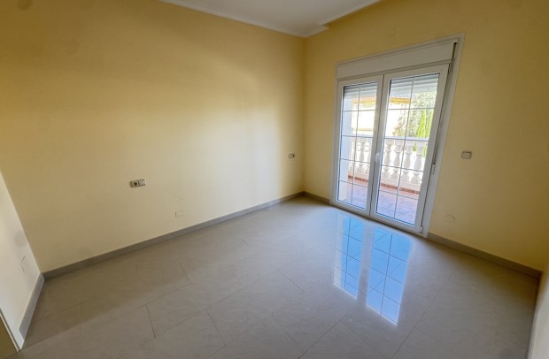 Resale - Villa Detached - Cabo Roig