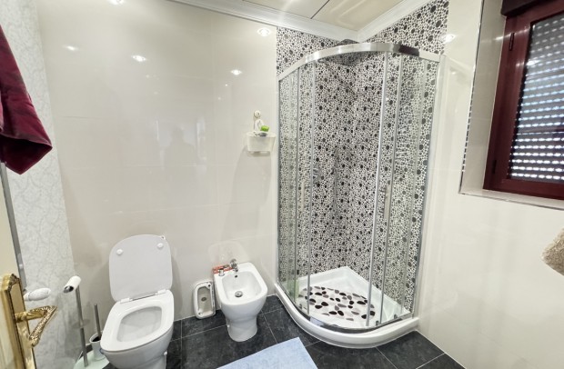 Revente - Villa Detached - Cabo Roig