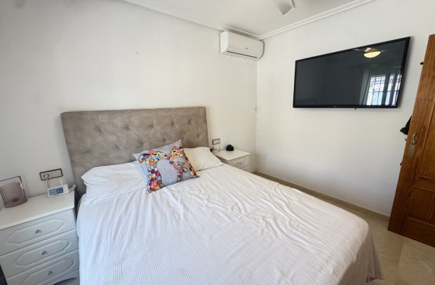 Resale - Villa Detached - San Miguel de Salinas