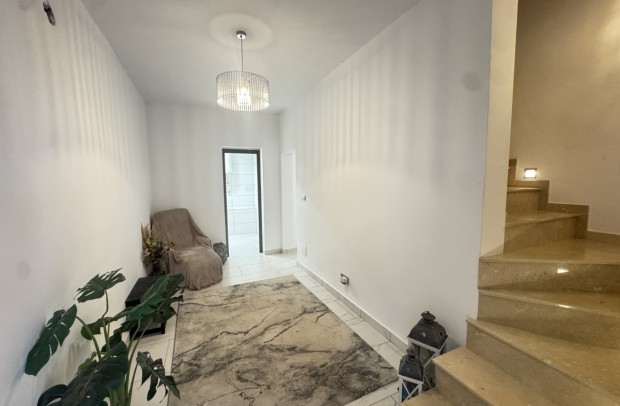 Resale - Villa Detached - San Miguel de Salinas