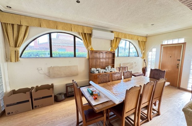 Reventa - Villa Detached - Cabo Roig