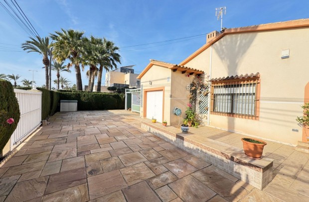 Reventa - Villa Detached - Cabo Roig
