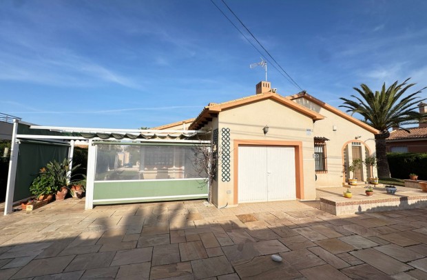 Reventa - Villa Detached - Cabo Roig
