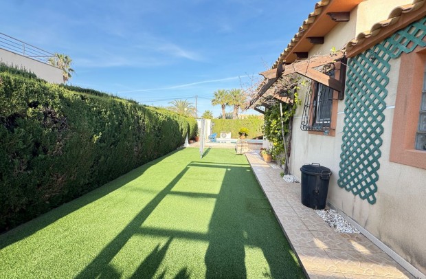 Reventa - Villa Detached - Cabo Roig