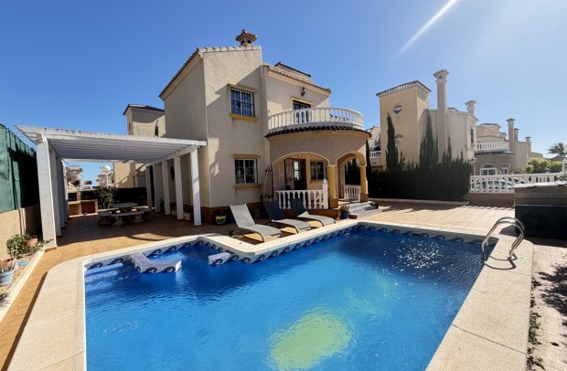 Reventa - Villa Detached - Villamartin - Villamartín