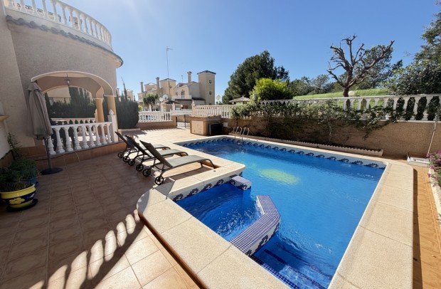 Reventa - Villa Detached - Villamartin - Villamartín
