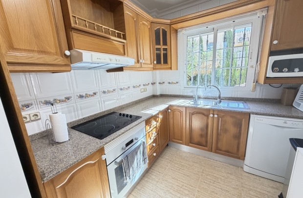 Reventa - Villa Detached - Villamartin - Villamartín