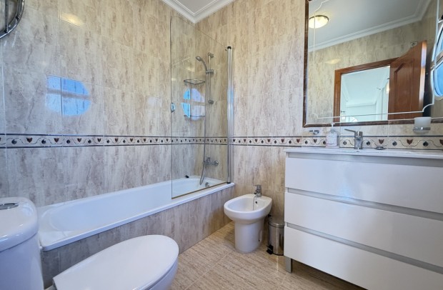 Reventa - Villa Detached - Villamartin - Villamartín