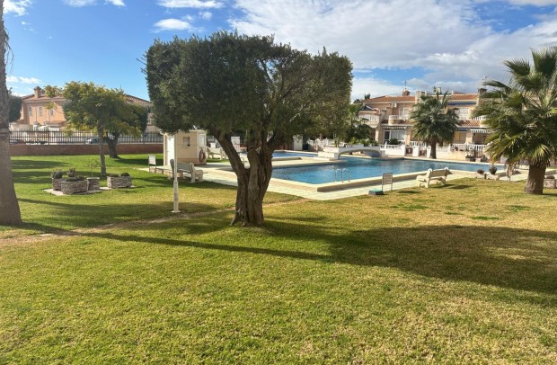 Resale - Townhouse - Ciudad Quesada - Doña pepa