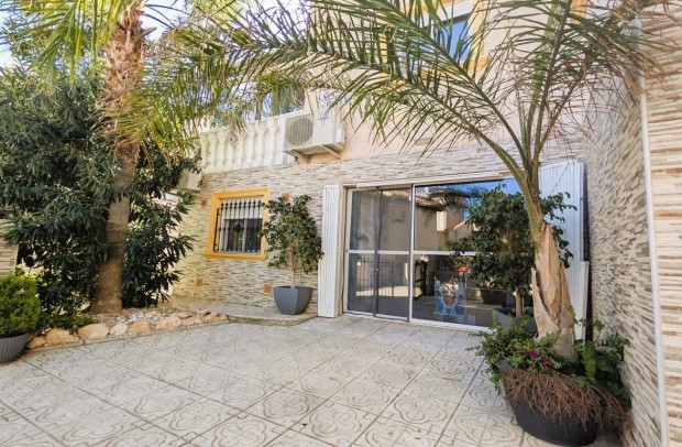 Reventa - Villa Detached - La Zenia - Costa Blanca