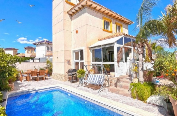 Reventa - Villa Detached - La Zenia - Costa Blanca