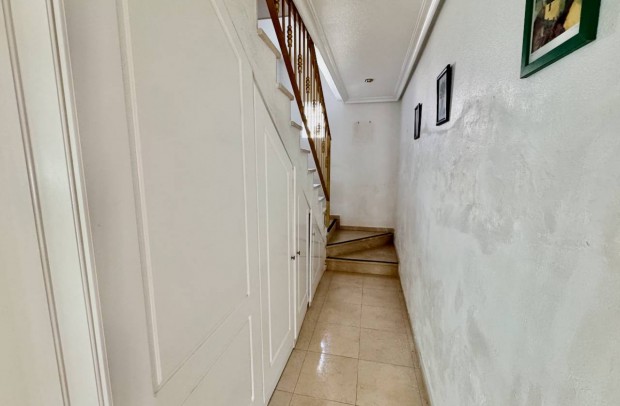 Reventa - Villa Detached - Benferri