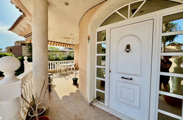 Reventa - Villa Detached - Benferri