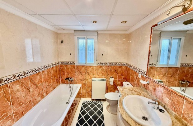 Reventa - Villa Detached - Benferri