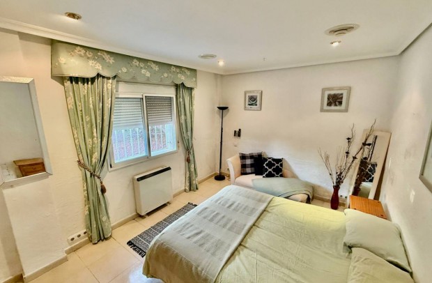 Reventa - Villa Detached - Benferri