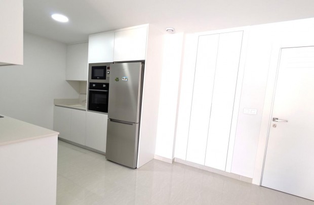 Resale - Apartment - Torrevieja - Calle Maestro Francisco Casanovas