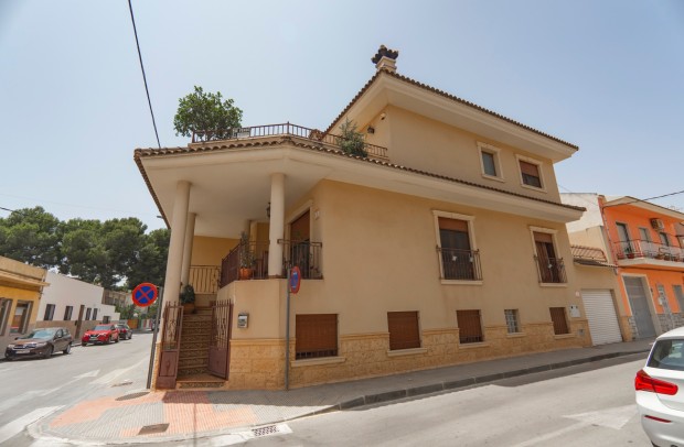 Reventa - Villa Detached - Alicante - Rafal