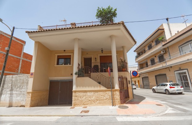 Reventa - Villa Detached - Alicante - Rafal