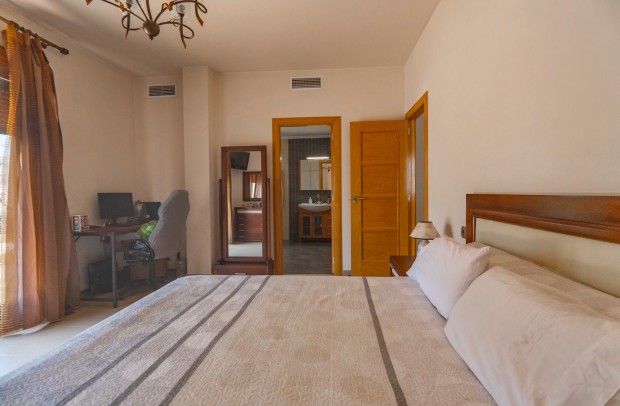 Reventa - Villa Detached - Alicante - Rafal