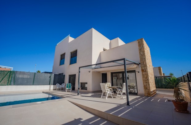 Reventa - Semi-Detached - Ciudad Quesada