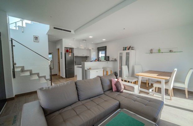 Reventa - Semi-Detached - Ciudad Quesada