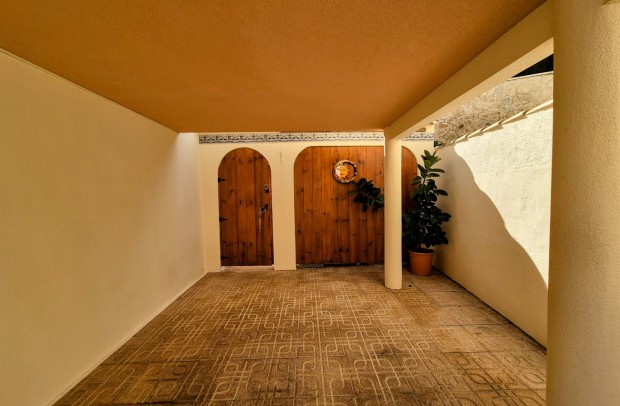 Resale - Villa Detached - Villamartin - Villamartín