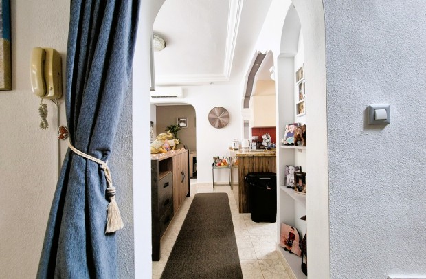 Resale - Villa Detached - Villamartin - Villamartín