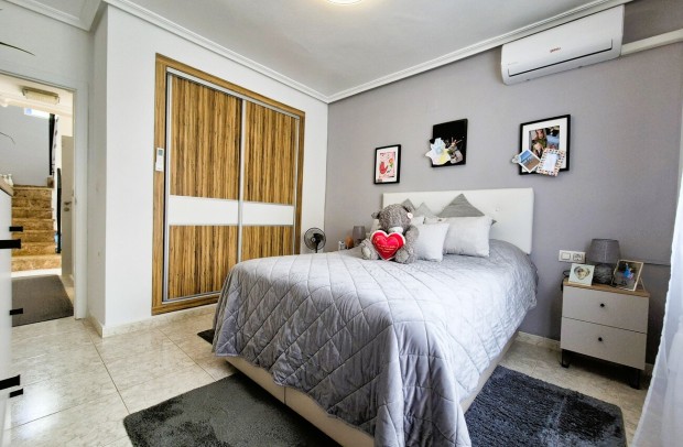 Resale - Villa Detached - Villamartin - Villamartín