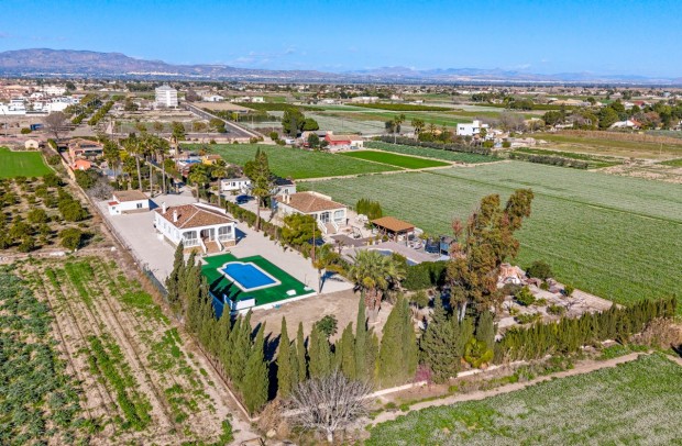 Revente - Country Property - Dolores