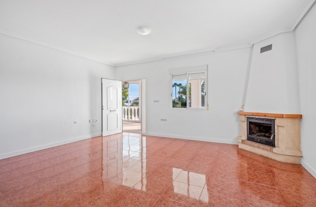 Revente - Country Property - Dolores