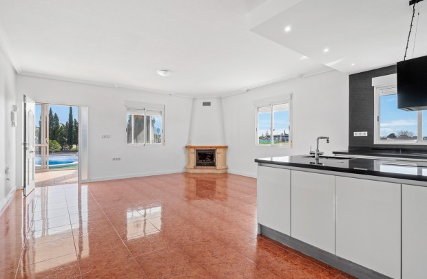 Revente - Country Property - Dolores