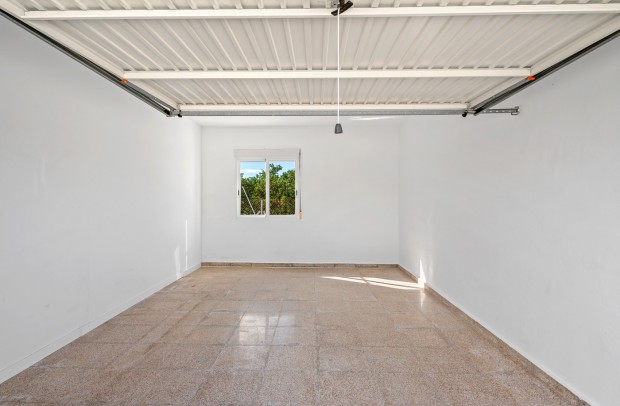 Revente - Country Property - Dolores